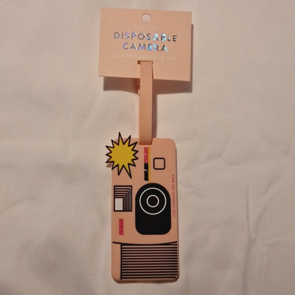 📷 Luggage Tag - 35mm disposal camera. Silicone. ban.dō
